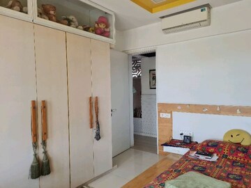 Bedroom in 3 BHK Apartment at Soham Tropical Lagoon, Ghodbunder Road – for Sale