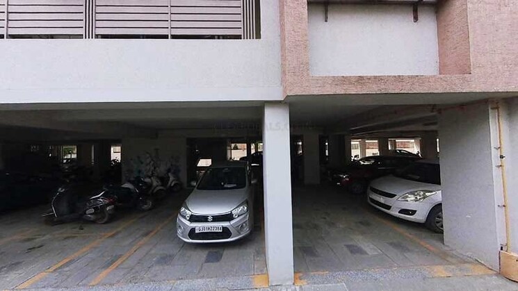  Parking, science city 3 Bedroom 2142 Sq.Ft. Apartment In Science City Ahmedabad 9020856
