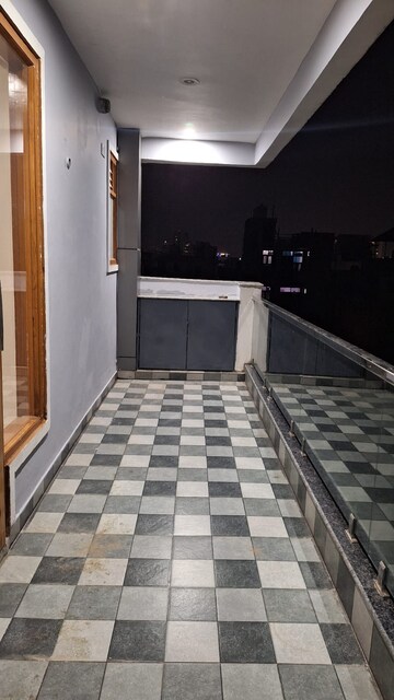 Balcony in 3 BHK Builder Floor at Sector 52 – for Rent