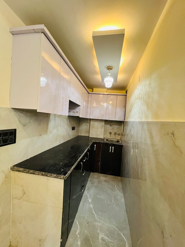 Kitchen, arjan garh 3 Bedroom 900 Sq.Ft. Builder Floor In Arjan Garh Delhi 9020934