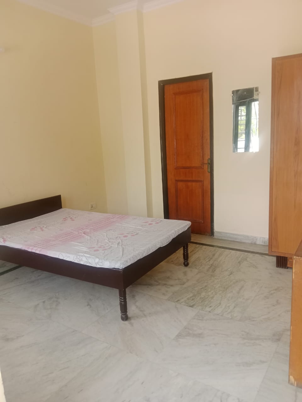 3 BHK Builder Floor For Rent in Palam Vihar Residents Association