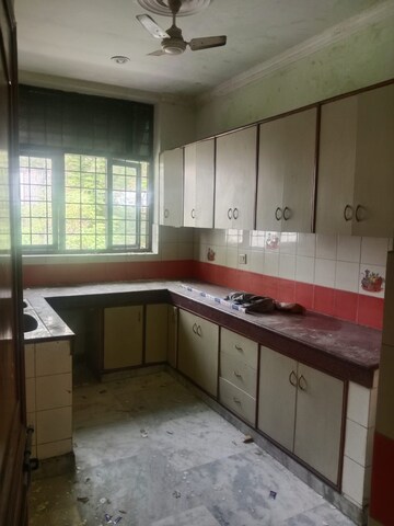 Kitchen in 3 BHK Builder Floor at Palam Vihar Residents Association, Palam Vihar – for Rent
