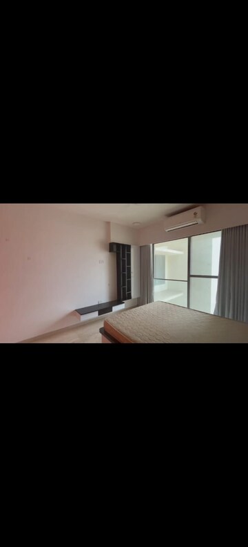 Bedroom in 3 BHK Apartment at The Park Residency Andheri, Andheri West – for Rent