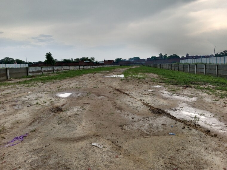 undefined, laramda  900 Sq.Ft. Plot In Laramda Agra 9020970