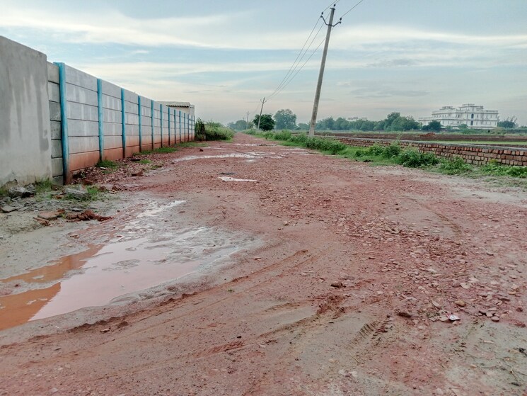 undefined, laramda  900 Sq.Ft. Plot In Laramda Agra 9020970