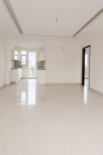 Room in 3 BHK Apartment at Hero Homes Gurgaon, Sector 104 – for Rent