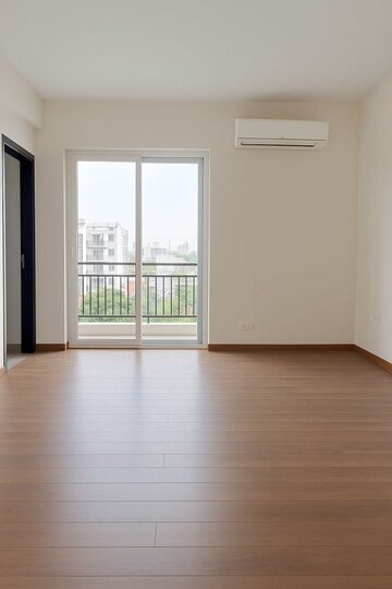 Room in 3 BHK Apartment at Hero Homes Gurgaon, Sector 104 – for Rent