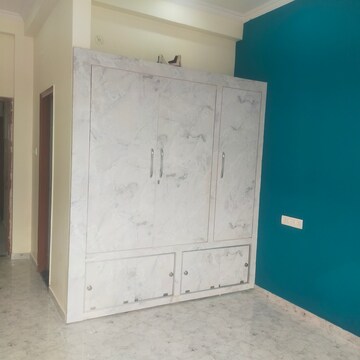 Room in 2 BHK Independent House at Gomti Nagar – for Rent