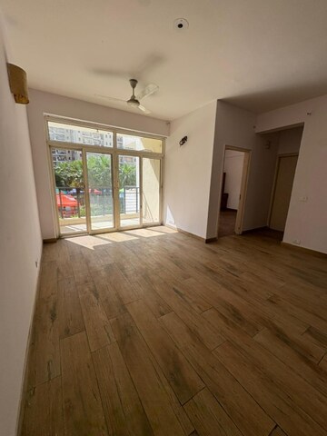 Room in 3 BHK Apartment at Nimbus The Golden Palm, Sector 168 – for Rent