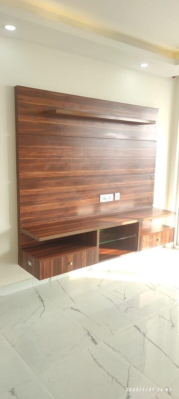Furnished Amenities in 3 BHK Apartment at Mantri Lithos, Thanisandra – for Rent