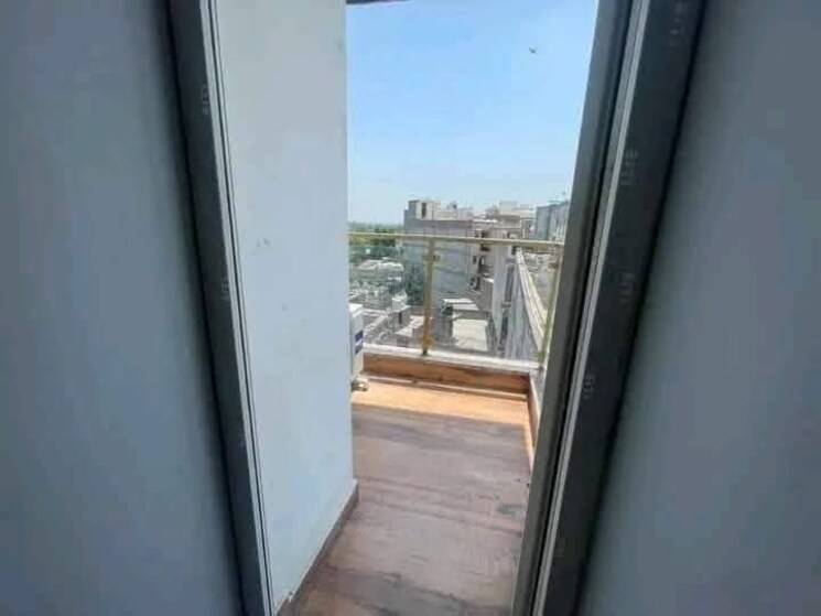 Balcony, freedom fighters enclave 2 Bedroom 900 Sq.Ft. Apartment In Freedom Fighters Enclave Delhi 9021007