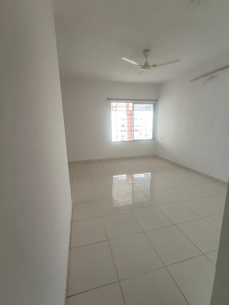 Bedroom, kunal-icon 2 Bedroom 1044 Sq.Ft. Apartment In Pimple Saudagar Pune 9021017