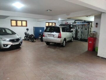 Parking in 6+ BHK Apartment at Indiranagar – for Sale