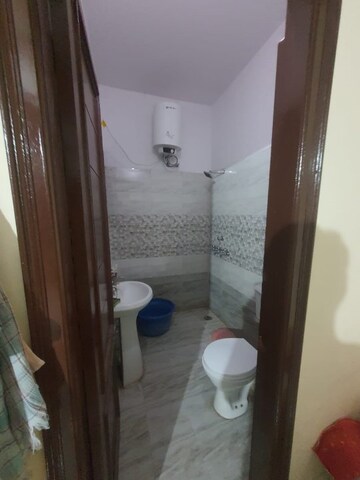 Bathroom in 2 BHK Apartment at Dasmesh Nagar – for Rent