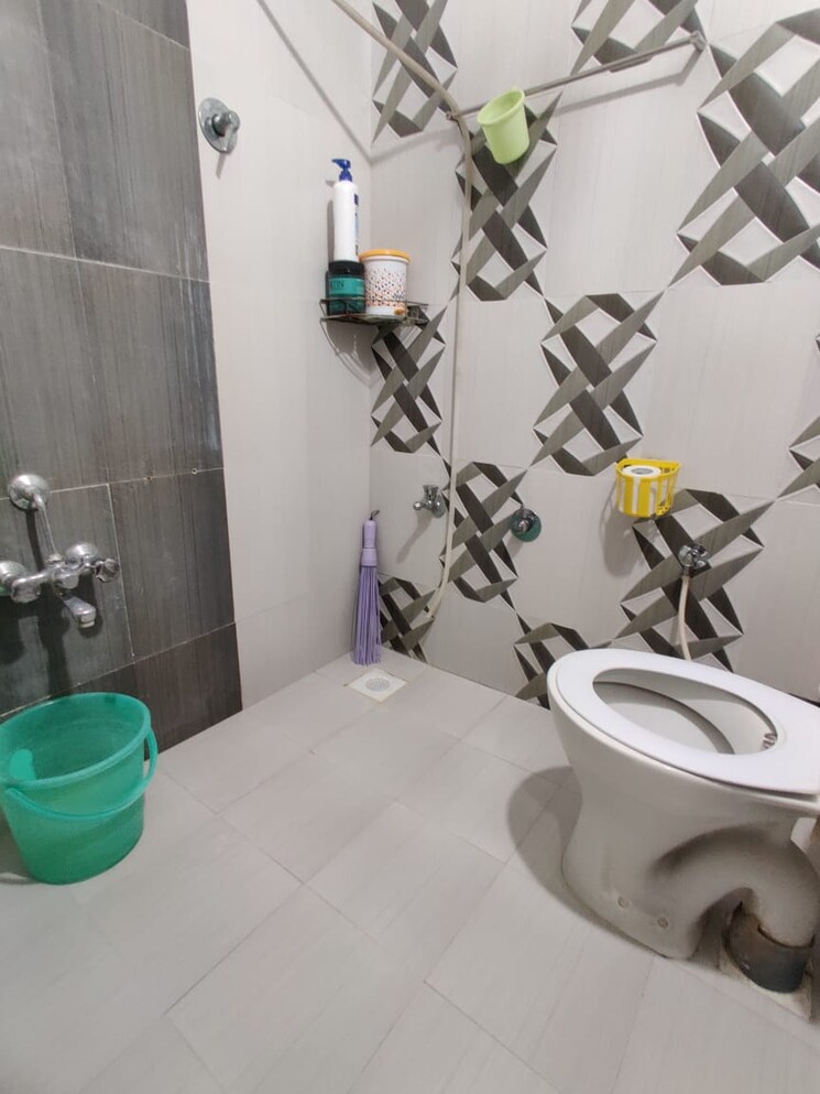 Bathroom, science city 3 Bedroom 1629 Sq.Ft. Apartment In Science City Ahmedabad 9021015