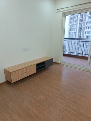 Room in 2 BHK Apartment at Godrej Meridien, Sector 106 – for Rent
