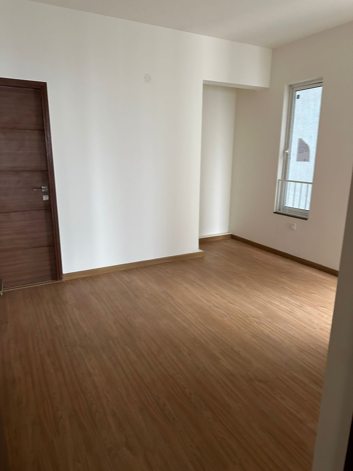 2 BHK + Servant Room,Extra Room Apartment For Rent in Godrej Meridien