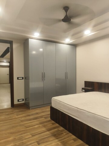 Bedroom in 3 BHK Builder Floor at The Images Floors, Sector 51 – for Rent