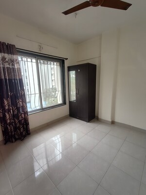 Room in 2 BHK Apartment at Kunal Icon, Pimple Saudagar – for Sale