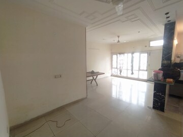 Room in 3 BHK Apartment at Panchkula Urban Estate – for Rent