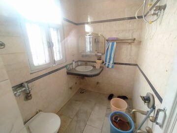 Bathroom in 3 BHK Apartment at Panchkula Urban Estate – for Rent