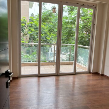 Room in 3 BHK Apartment at Adani Samsara, Sector 60 – for Rent