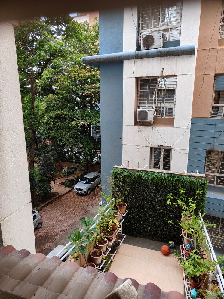 Balcony, kunal-icon 2 Bedroom 960 Sq.Ft. Apartment In Pimple Saudagar Pune 9021088