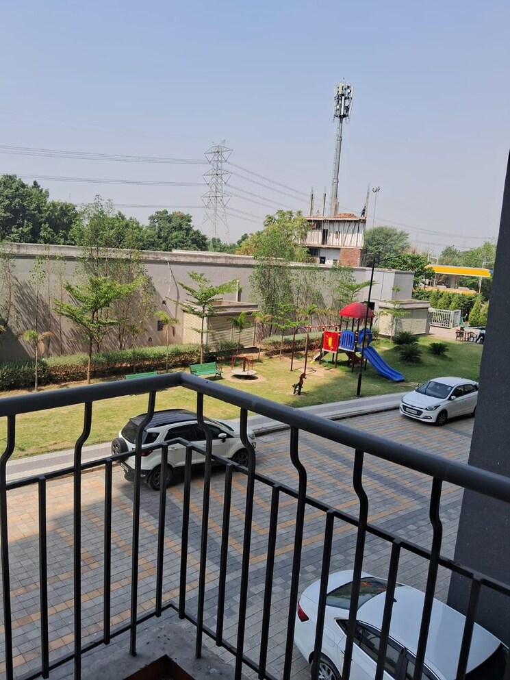 Balcony, ss-the-coralwood 3.5 Bedroom 2250 Sq.Ft. Apartment In Sector 84 Gurgaon 9021097