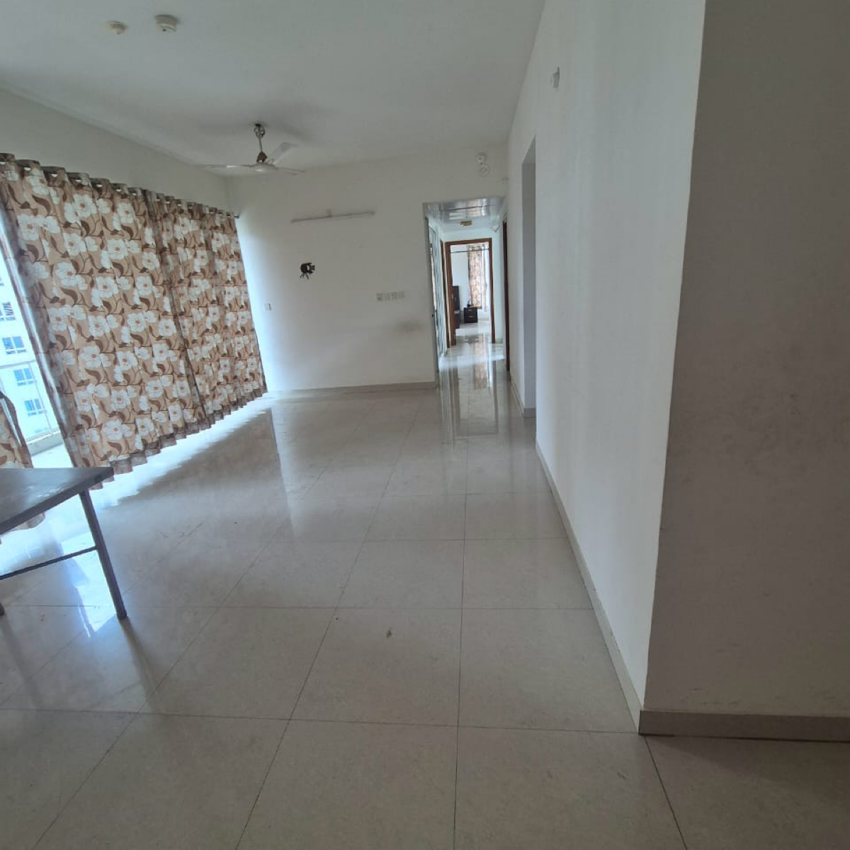 2.5 BHK + Extra Room 1150 Sq.Ft. Apartment in Amanora Aspire Towerss