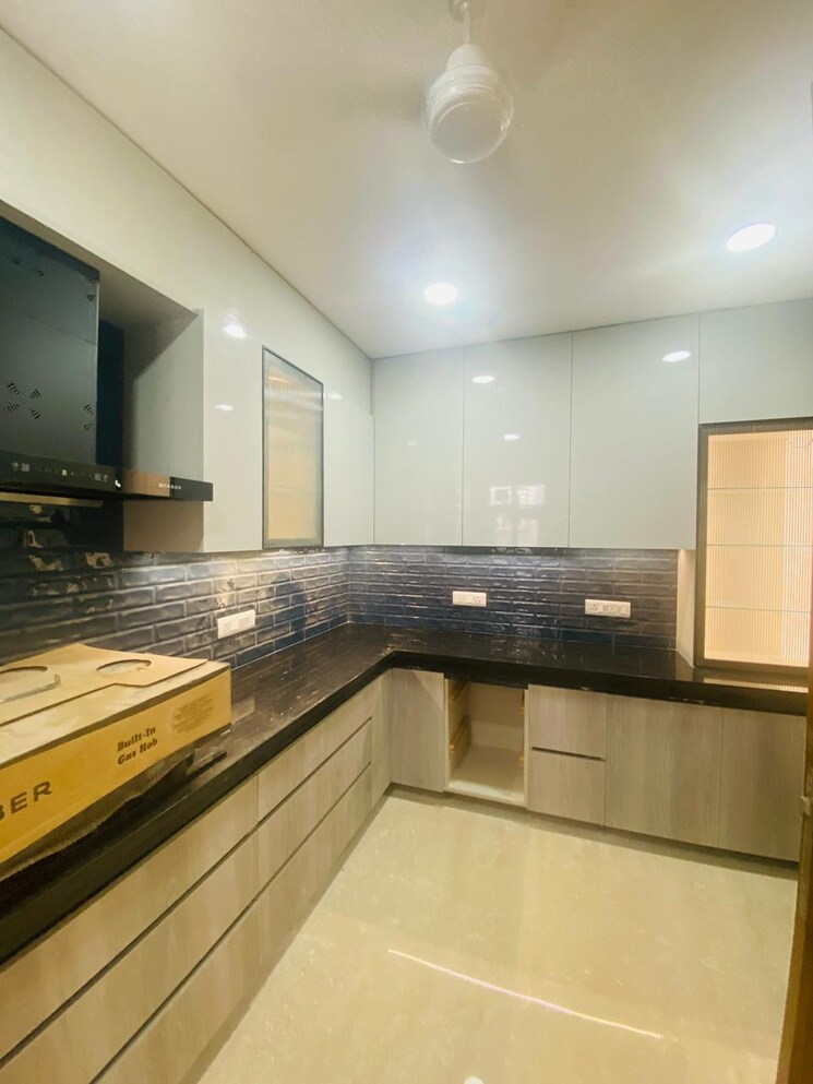 Kitchen, defence colony 4 Bedroom 3200 Sq.Ft. Apartment In Defence Colony Delhi 9021144