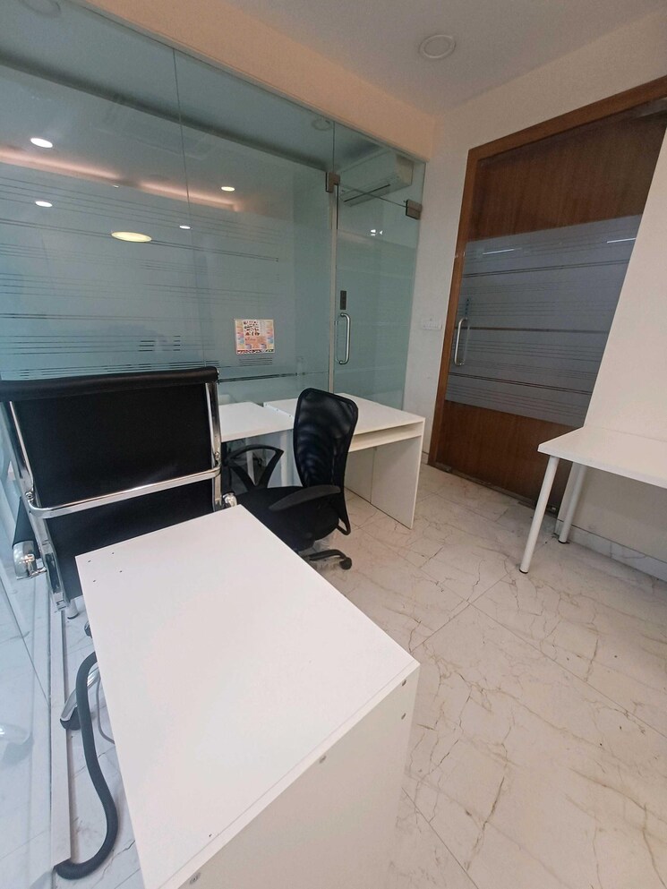 Team Area, kamala-mills Commercial Office Space 2250 Sq.Ft. In Lower Parel Mumbai 9021153