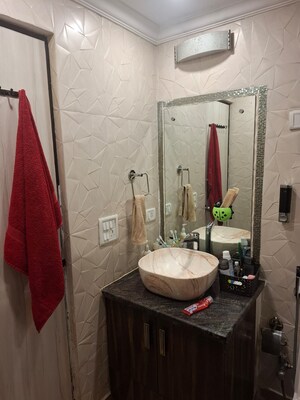 Bathroom in 3 BHK Apartment at Unitech Escape, Sector 50 – for Sale