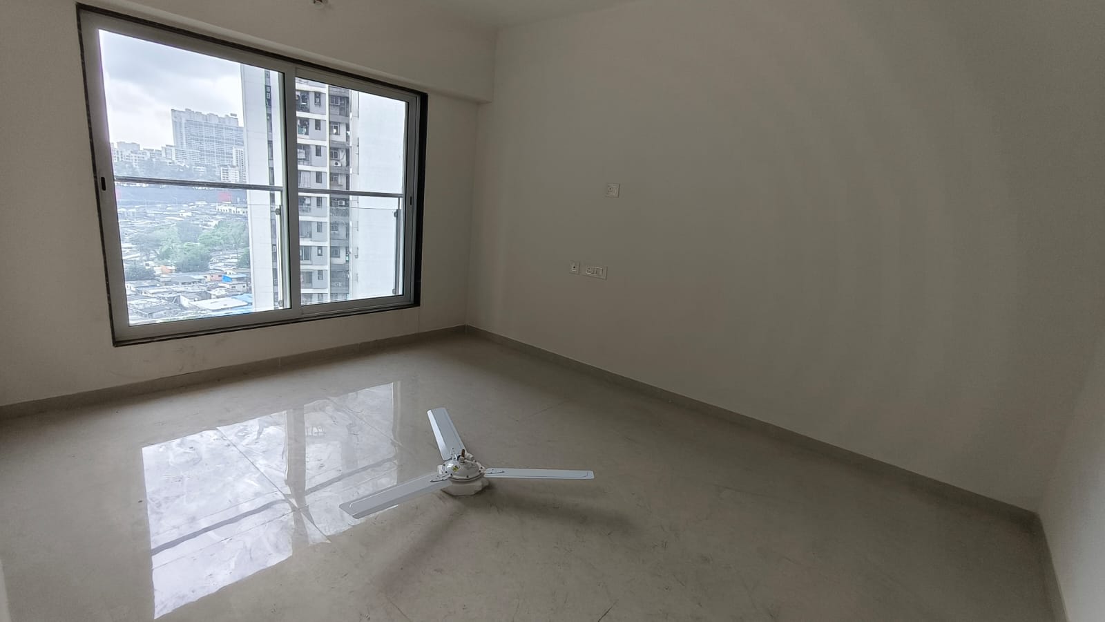 2 BHK Apartment For Rent in Je and Vee Madhuban