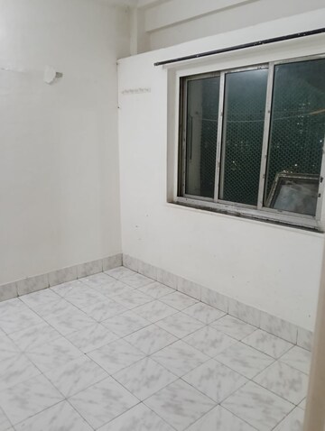 2 BHK Apartment For Rent in Vaibhav CHS Goregaon, Goregaon West