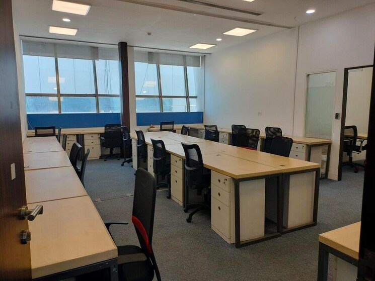 Team Area, sun-mill-compound Commercial Office Space 6000 Sq.Ft. In Lower Parel Mumbai 9021216