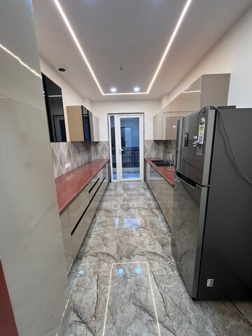 Building Lobby in 2 BHK Builder Floor at Ardee City, Sector 52 – for Rent