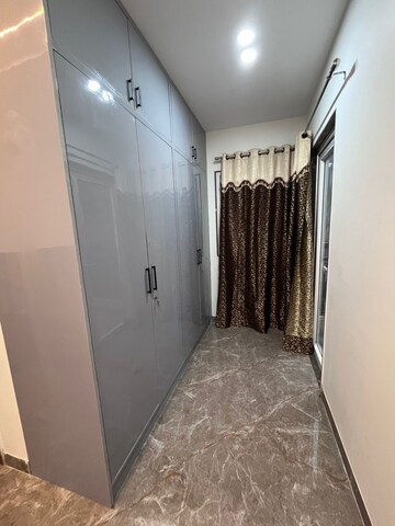 Building Lobby in 2 BHK Builder Floor at Ardee City, Sector 52 – for Rent