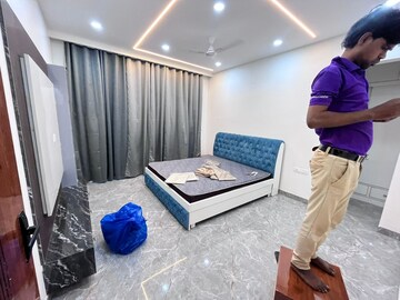 Bedroom in 2 BHK Builder Floor at Ardee City, Sector 52 – for Rent