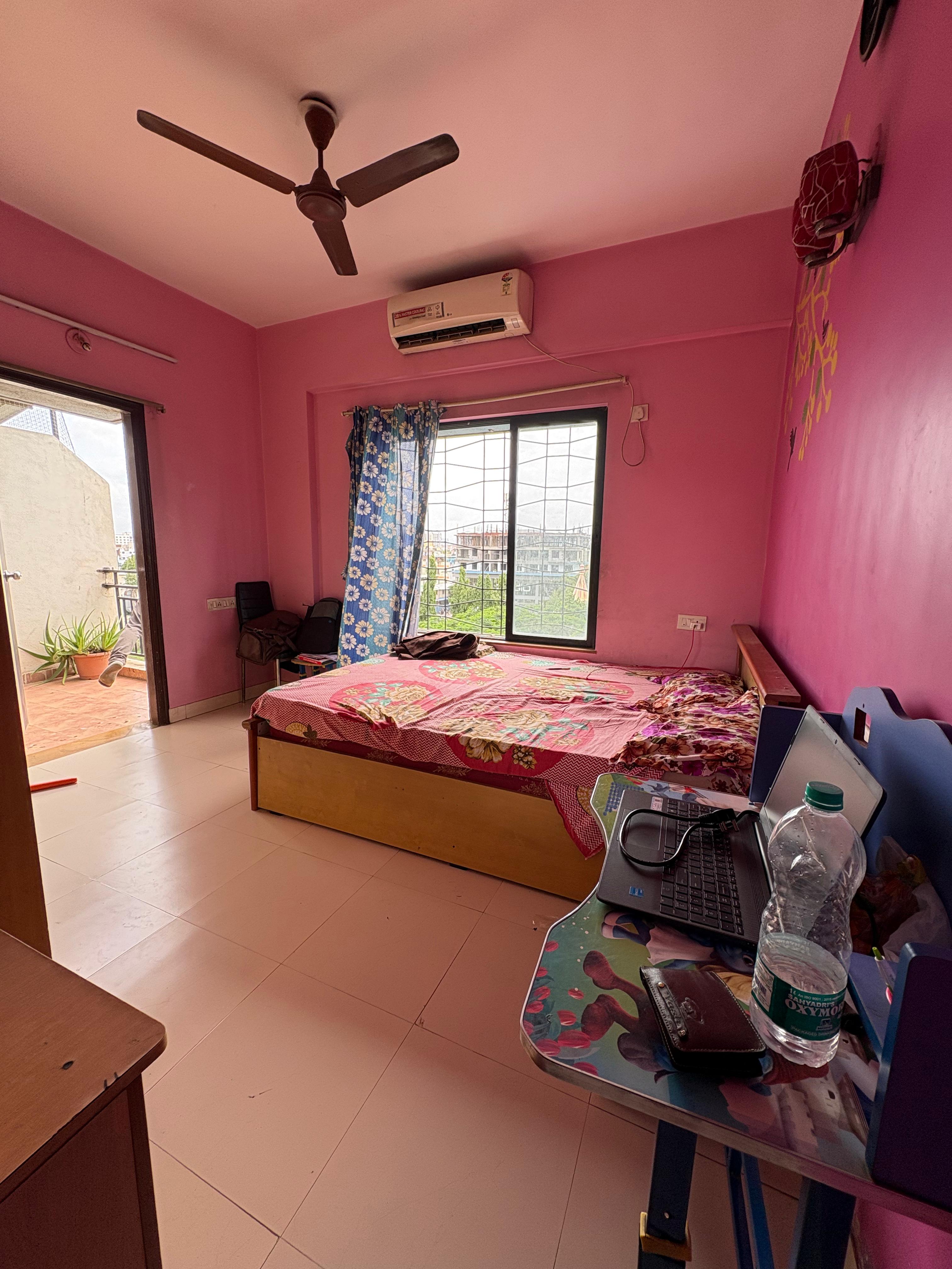 2 BHK Apartment For Rent in Kumar Periwinkle