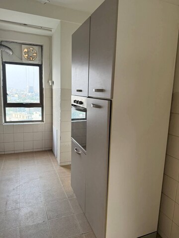 Building Lobby in 2 BHK Apartment at Unitech Fresco, Sector 50 – for Rent