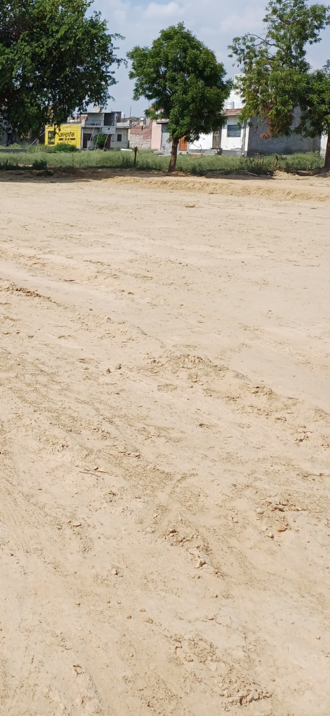 Plot For Sale in Om Associates 