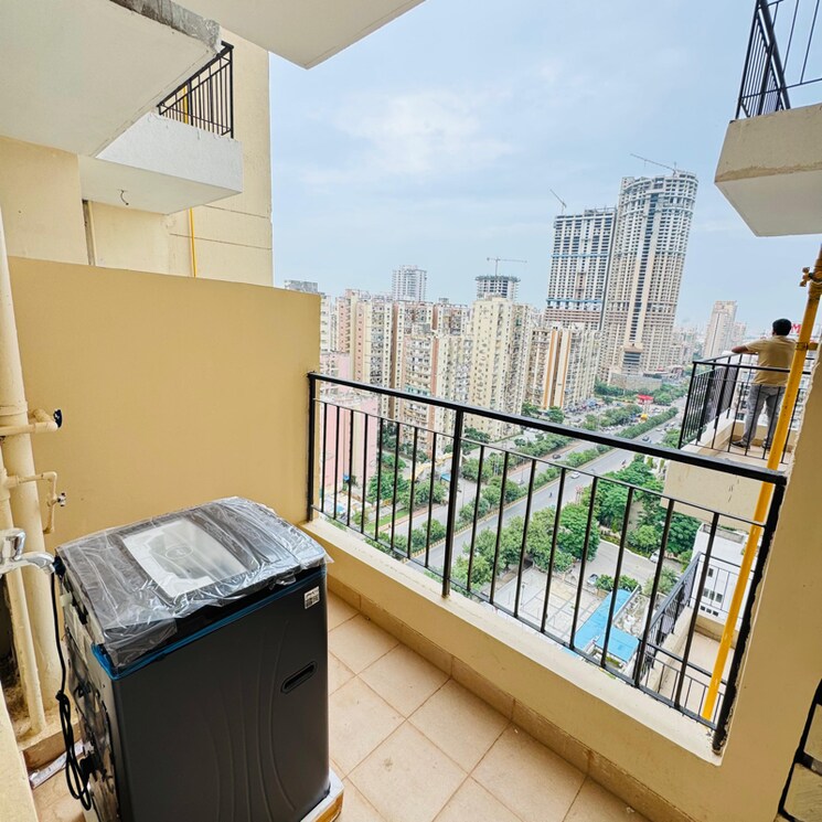 Balcony, amrapali-crystal-homes 3 Bedroom 1700 Sq.Ft. Apartment In Sector 76 Noida 9021322