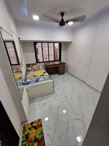 Bedroom in 2 BHK Apartment at Andheri West – for Rent