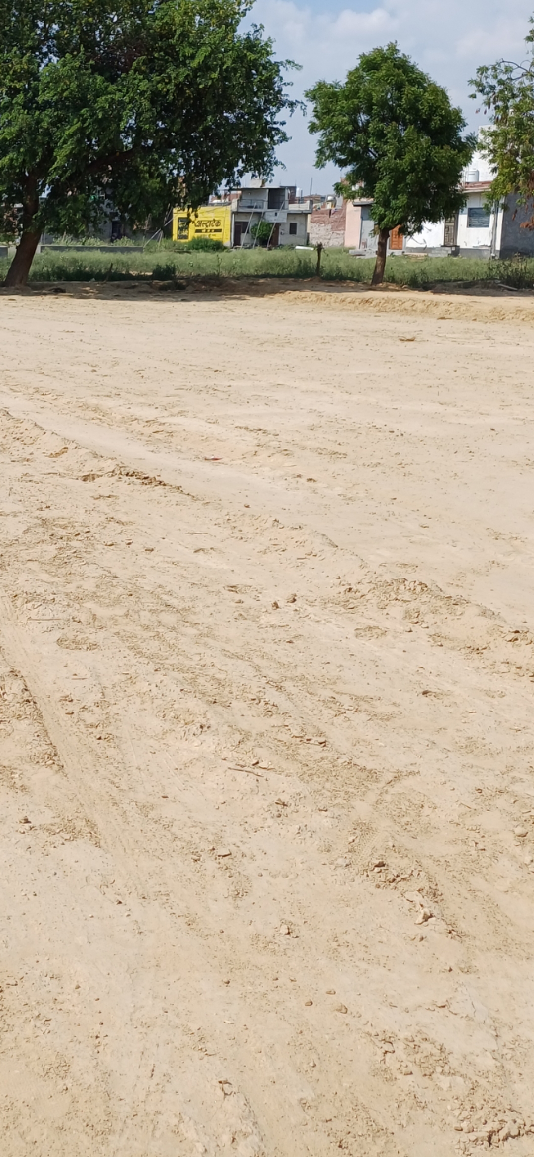 Plot For Sale in Dheeraj Nagar