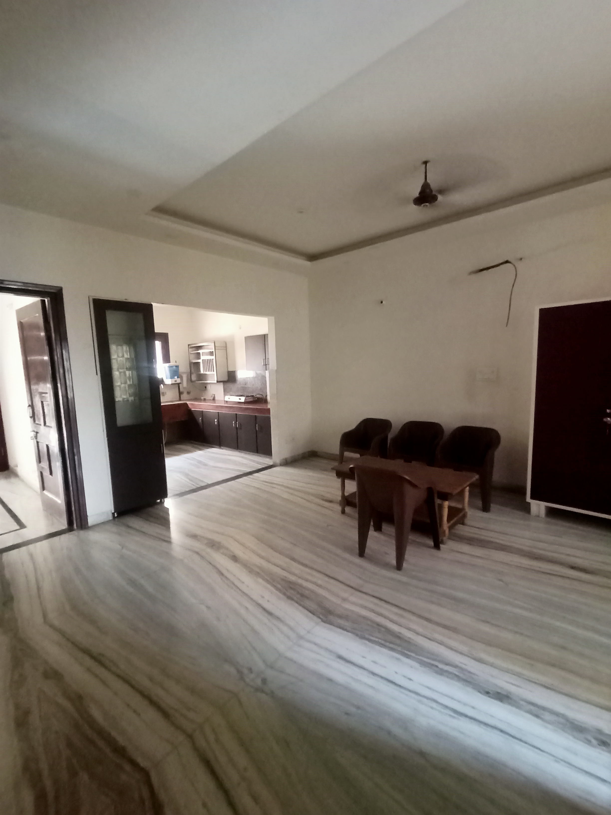 2 BHK Independent House For Rent in Sector 17