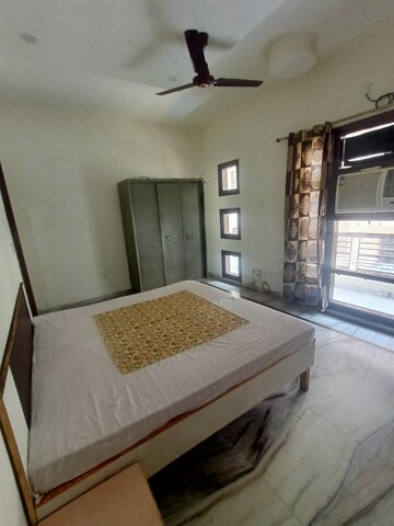 Bedroom in 2 BHK Independent House at Sector 17 – for Rent