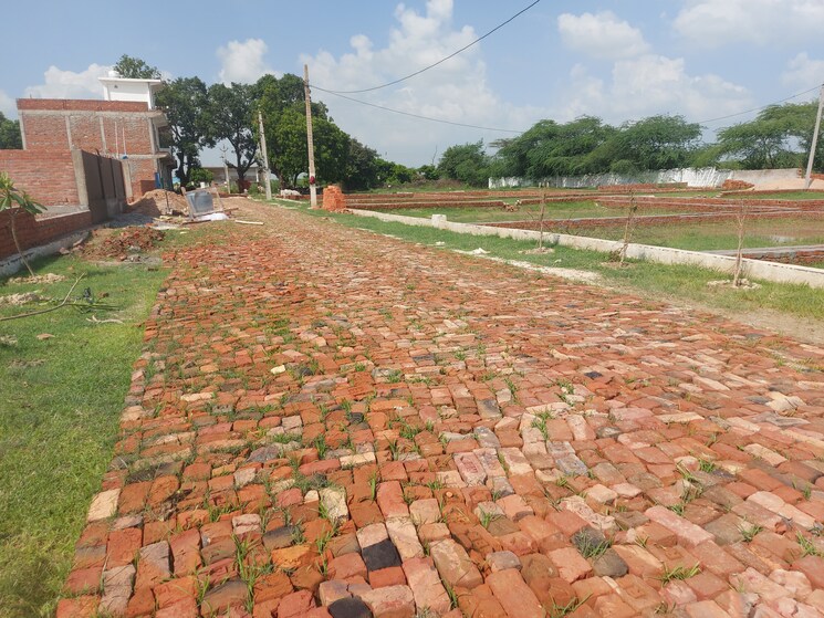 Garden, khujauli  1500 Sq.Ft. Plot In Khujauli Lucknow 9021370