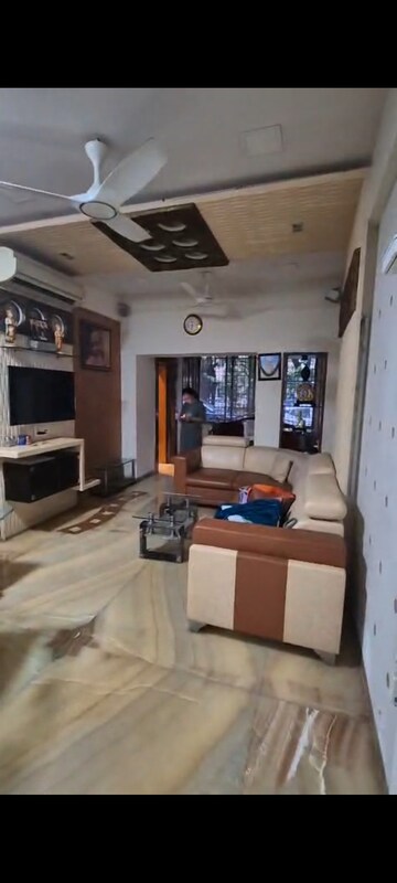 2 BHK Apartment For Rent in Gujarati Society, Vile Parle East