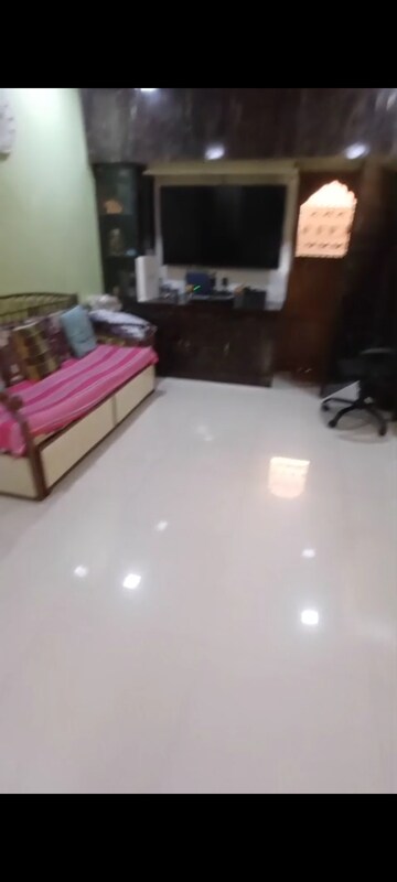 Team Area in 1 RK Apartment at Nagari Niwara CHS, Goregaon East – for Sale