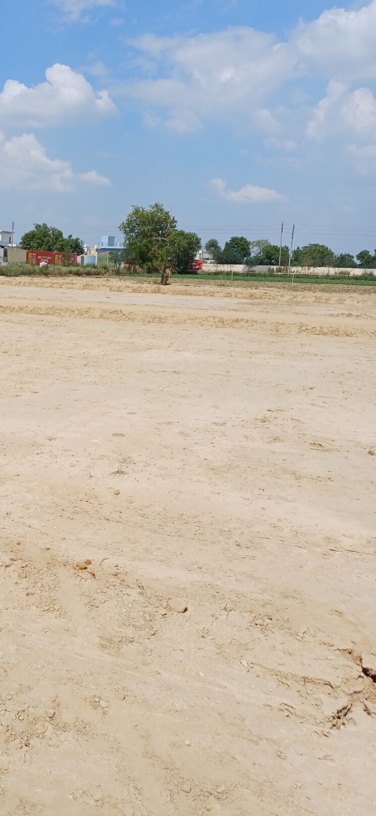 undefined, dheeraj nagar  75 Sq.Yd. Plot In Dheeraj Nagar Faridabad 9021378